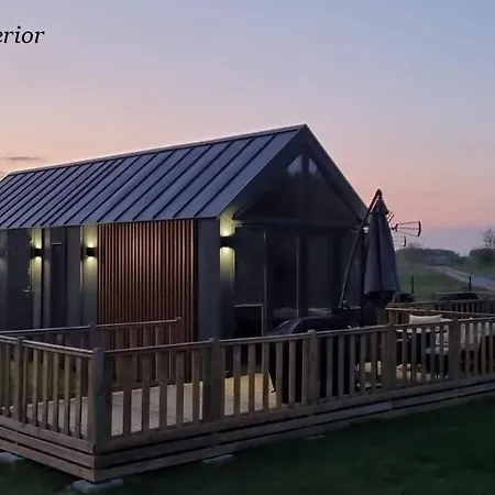 Luxury Camp - 150 M Od Suntago Park