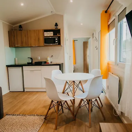 Luxury Camp - 150 M Od Suntago Park Кемпинг Grabce-Towarzystwo