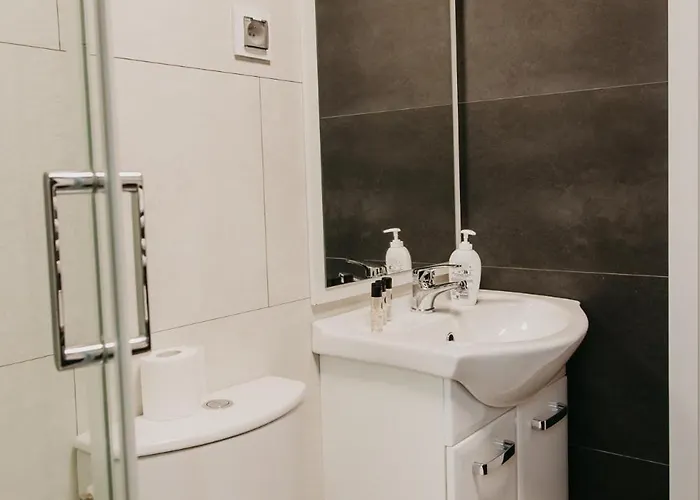 Luxury Camp - 150 M Od Suntago Park Grabce-Towarzystwo