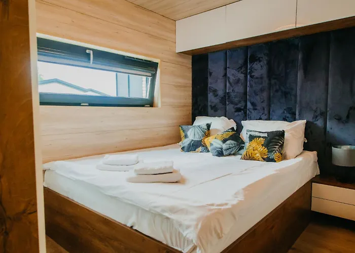 Luxury Camp - 150 M Od Suntago Park